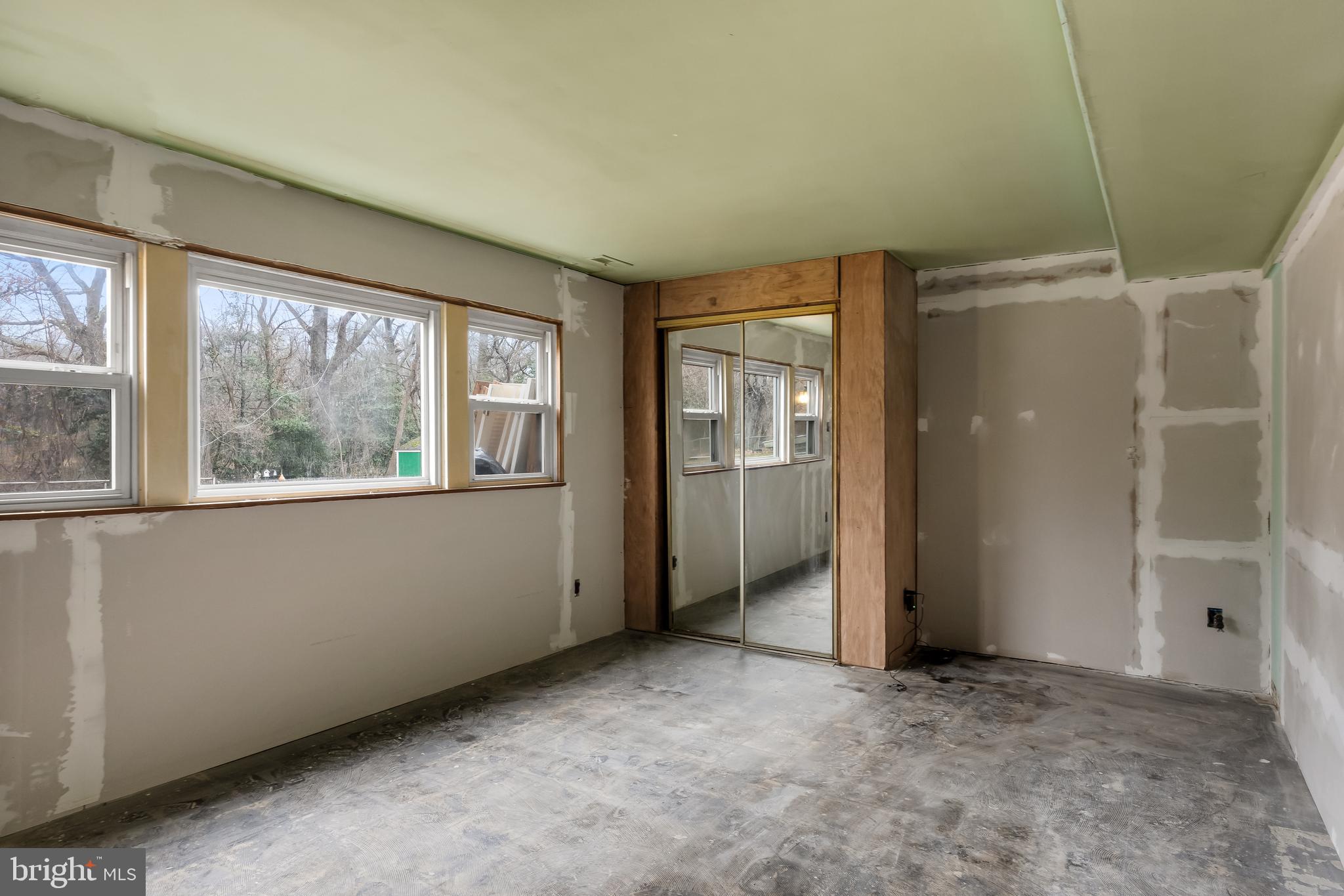 224 Stephen Dr