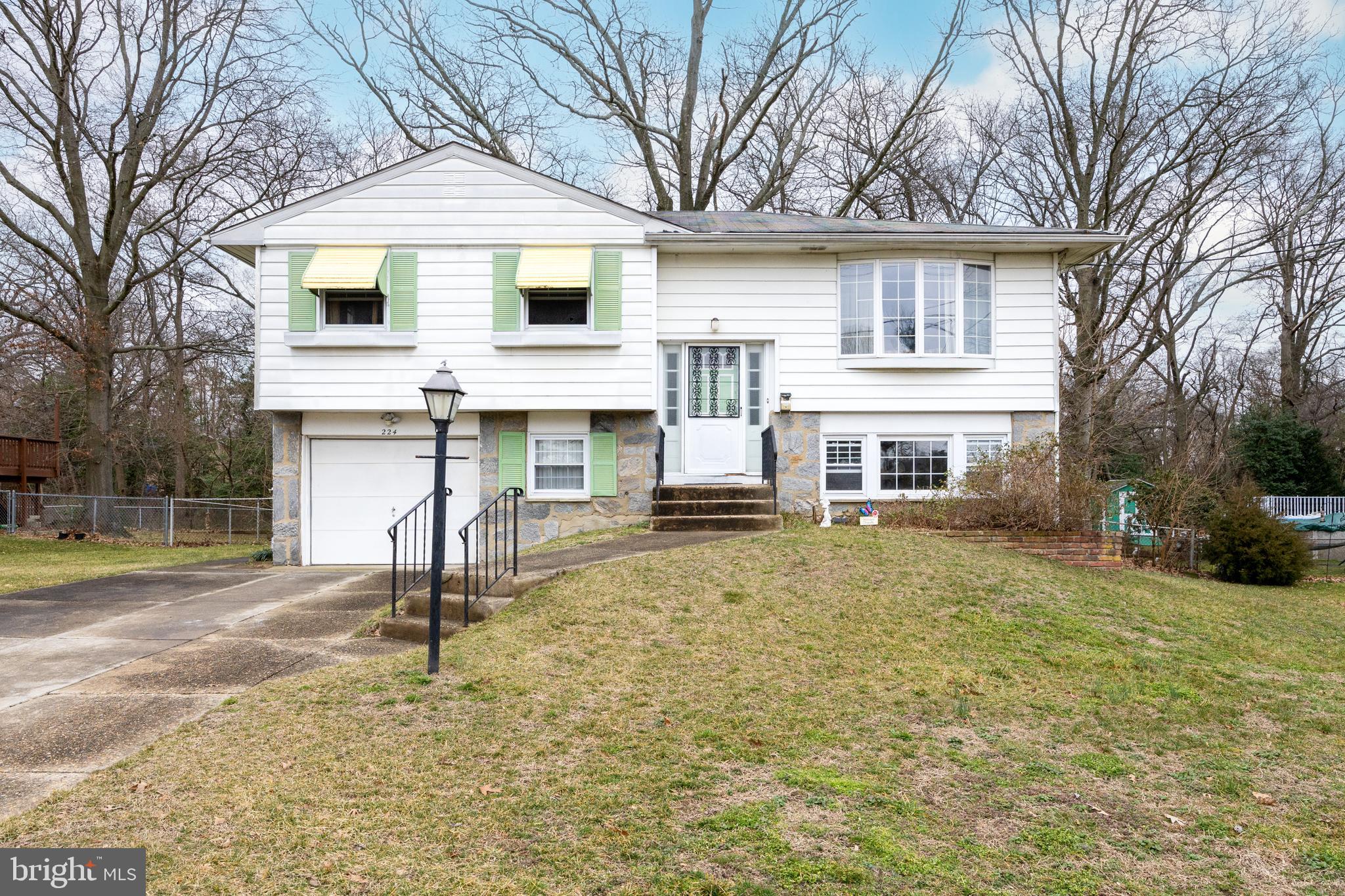 224 Stephen Dr
