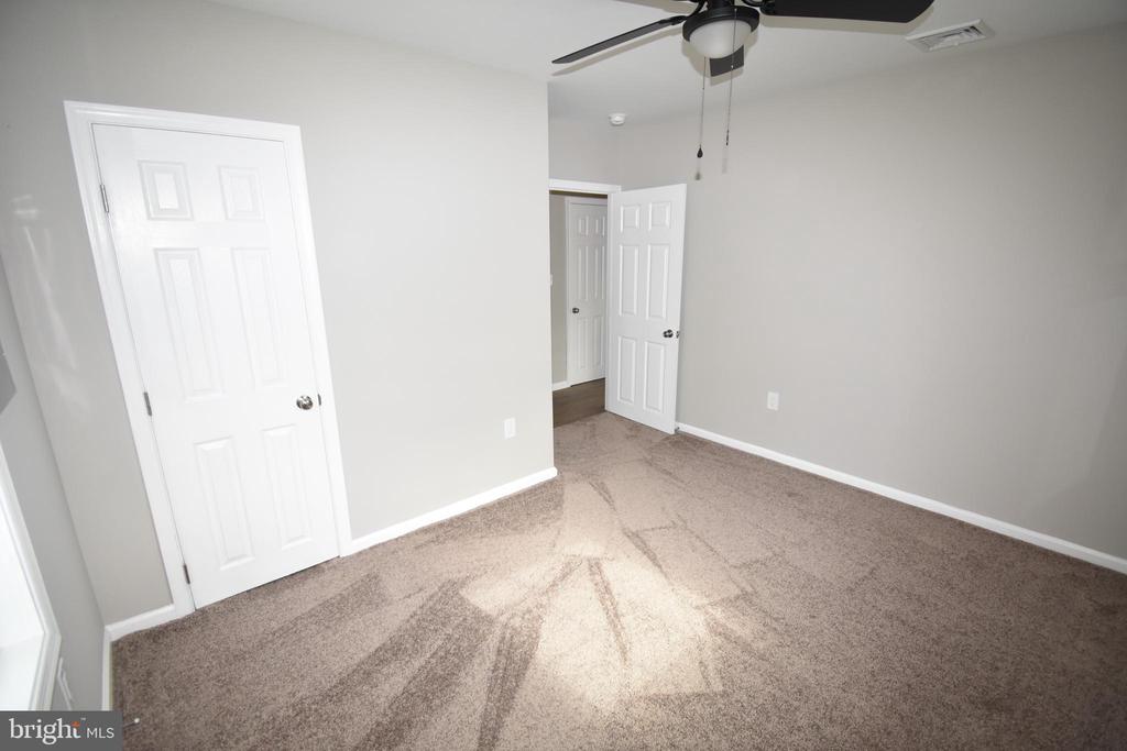 917 Mount Rd