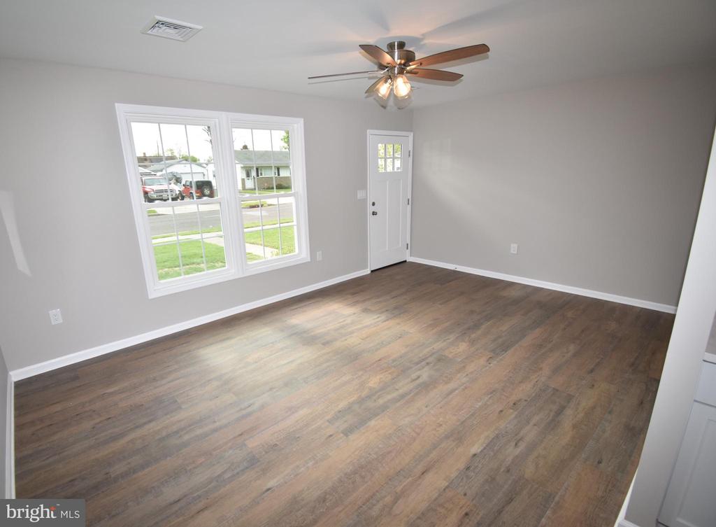 917 Mount Rd