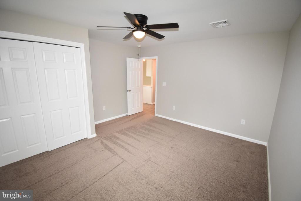 917 Mount Rd