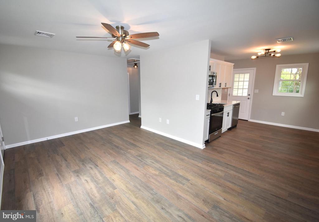 917 Mount Rd