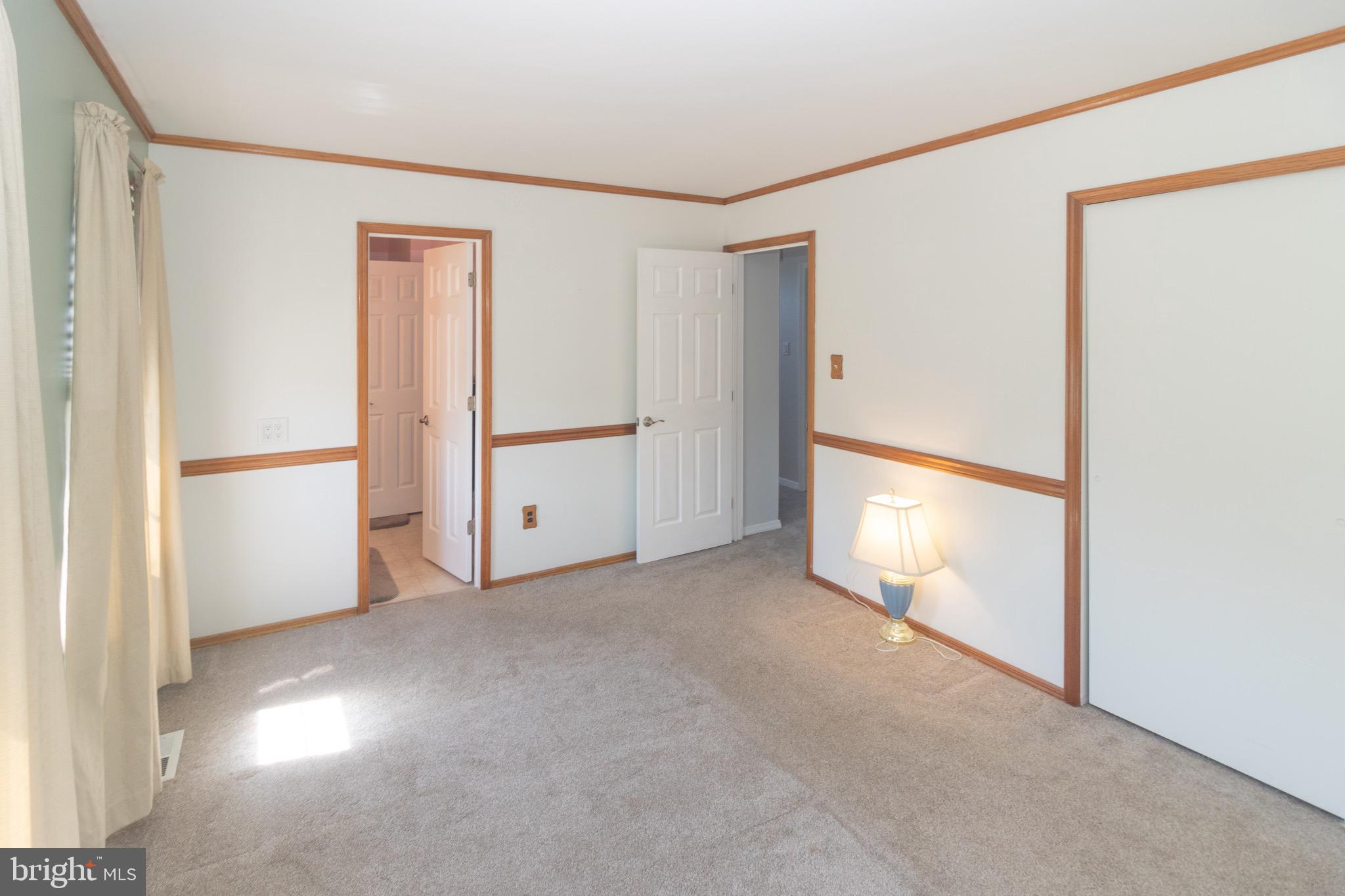 28 Greenwich Dr