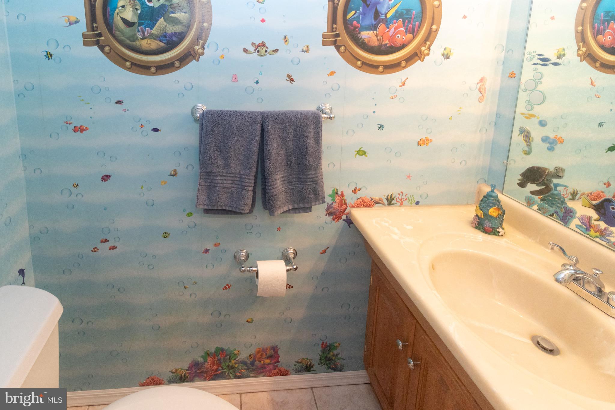 28 Greenwich Dr