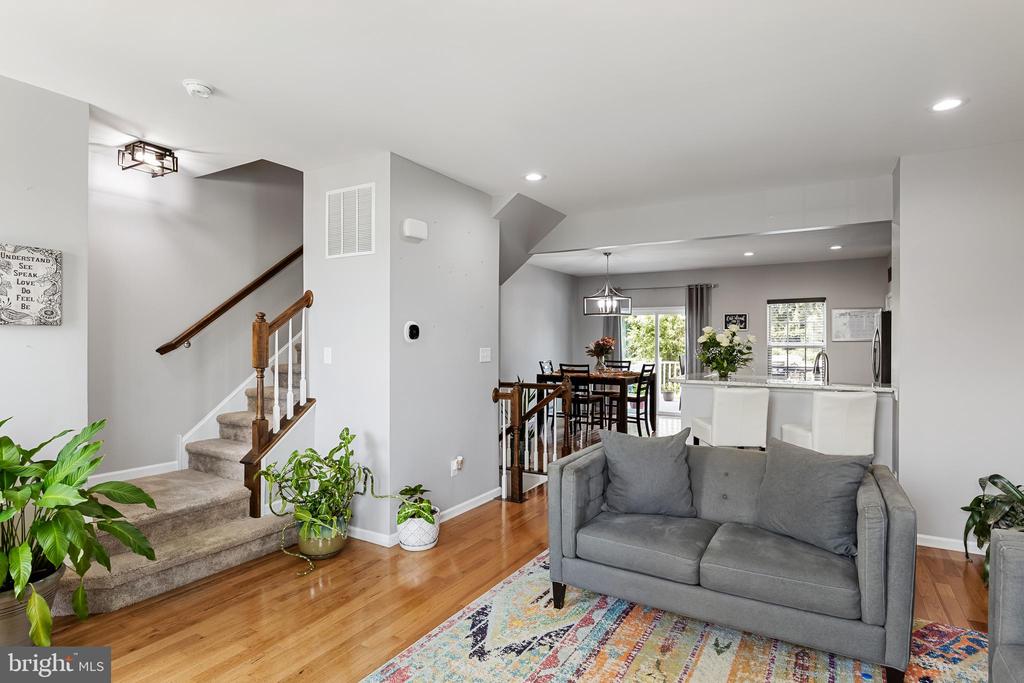 64 Benford Ln