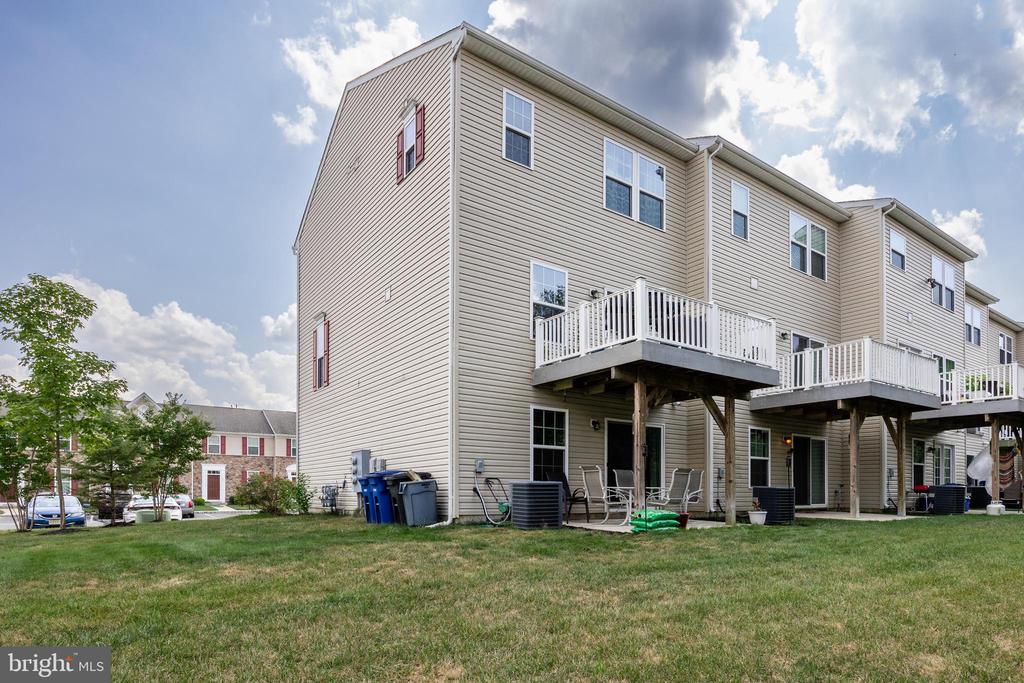 64 Benford Ln