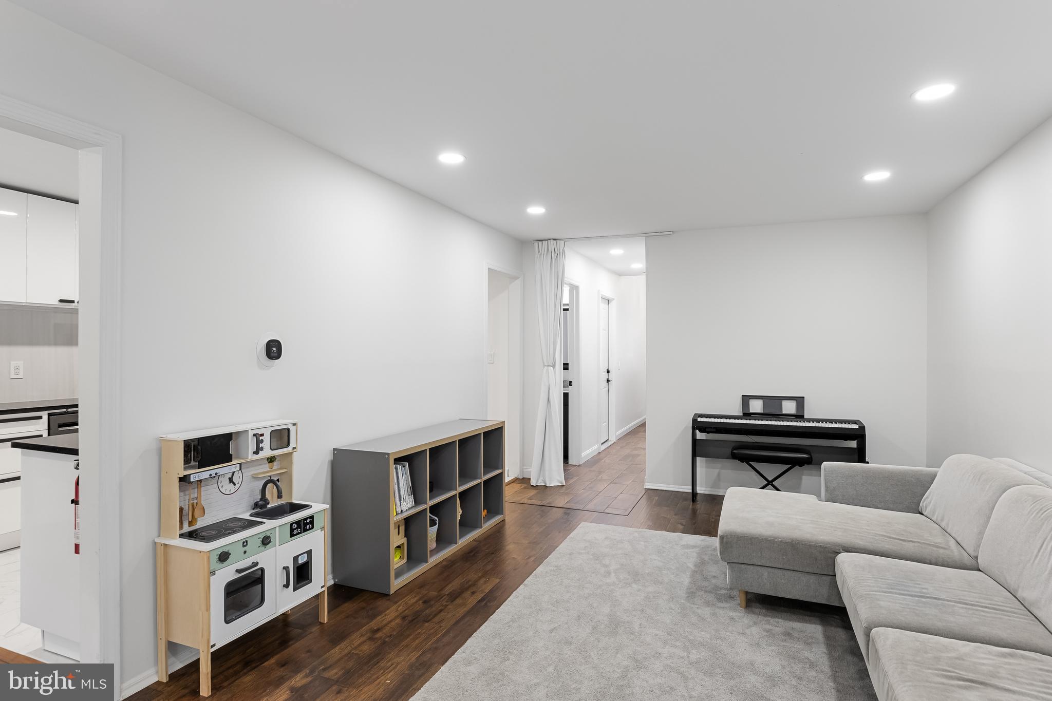 32 GINGER DR