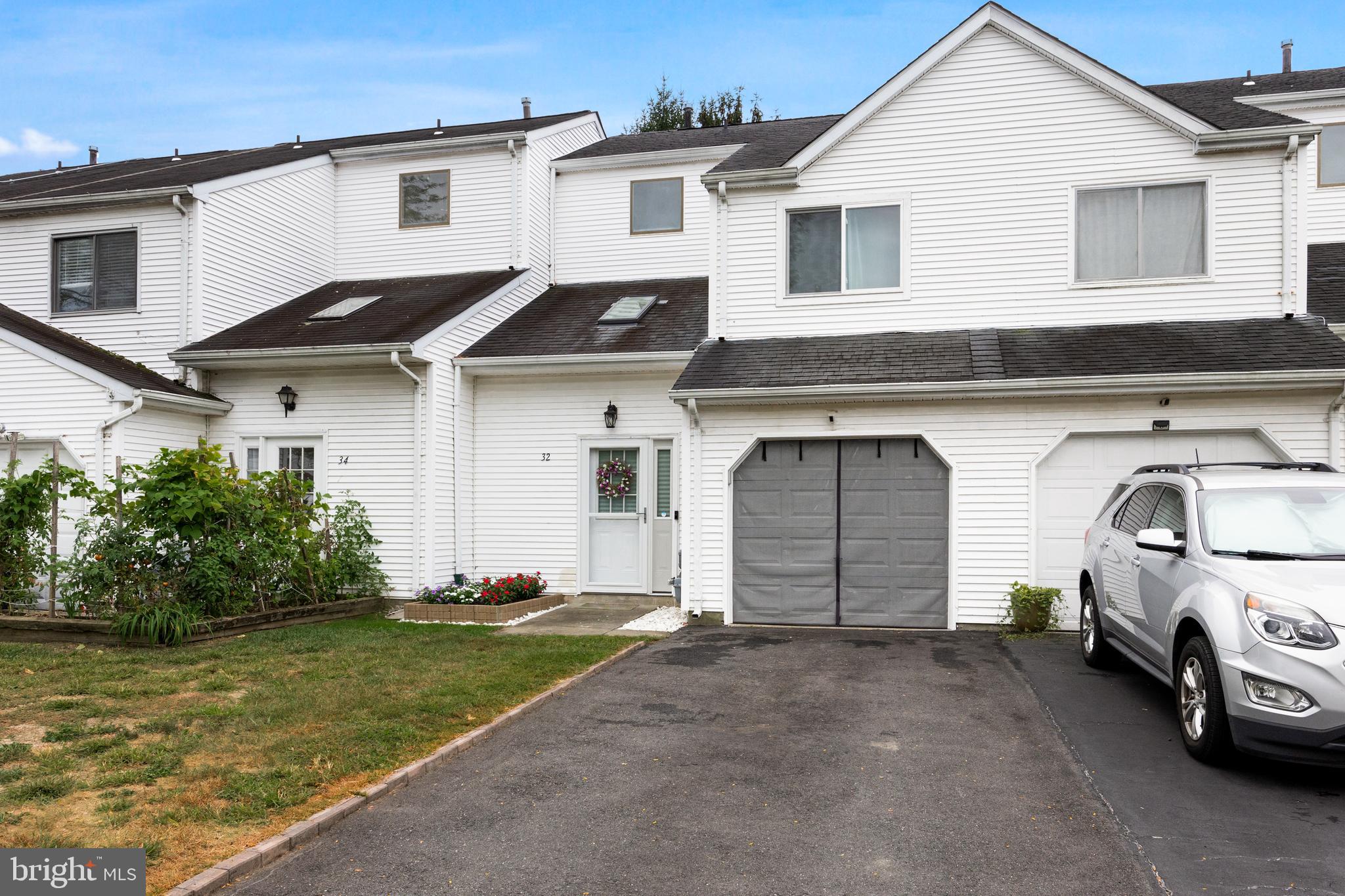 32 GINGER DR