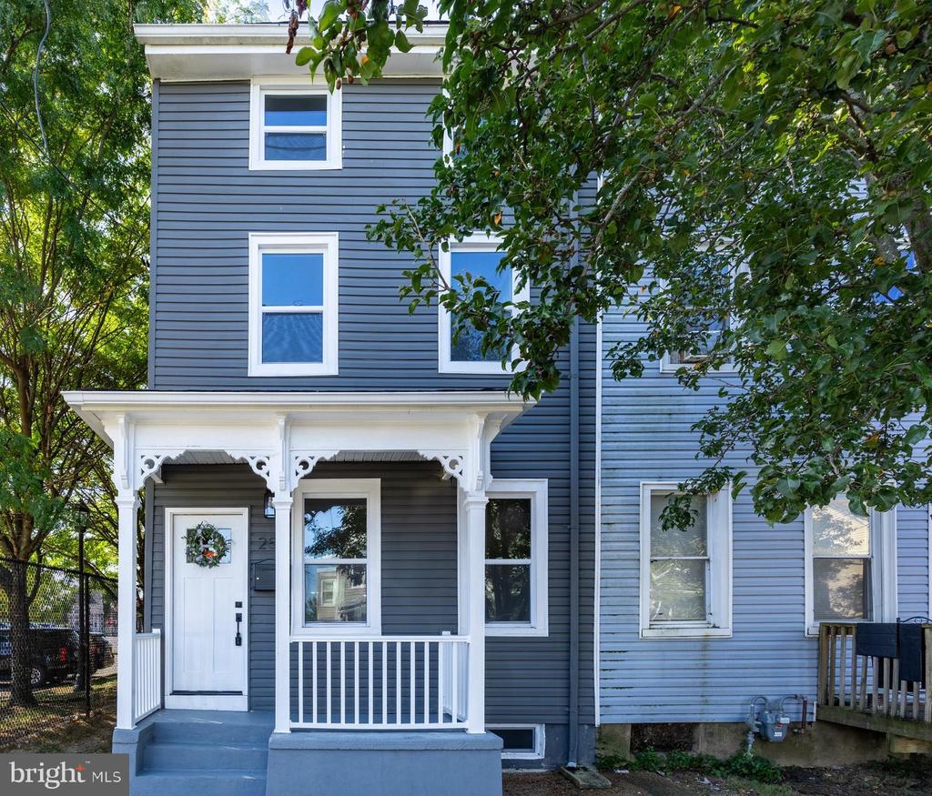 25 E Federal St
