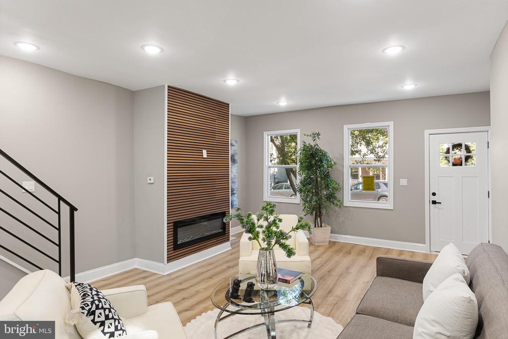 25 E Federal St