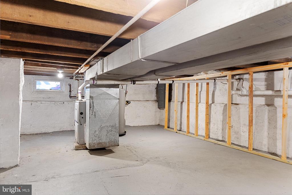 25 E Federal St