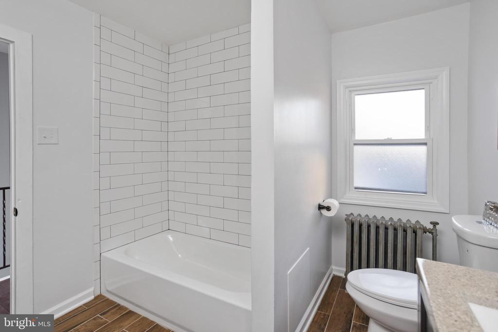 324 St Mary St
