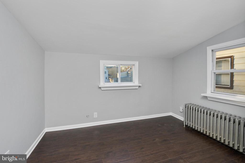 324 St Mary St