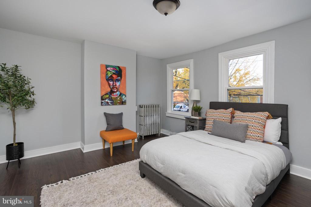 324 St Mary St