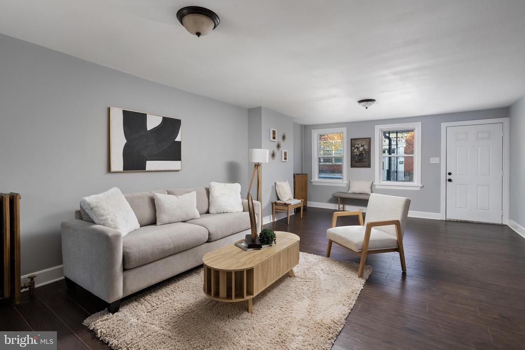 324 St Mary St