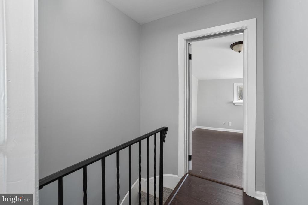 324 St Mary St