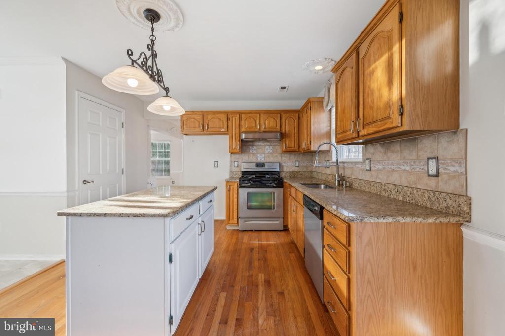 3 Kathryn Ct