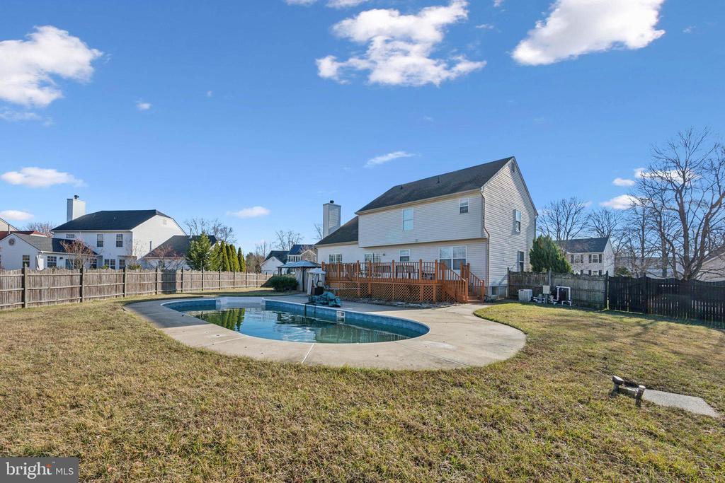 3 Kathryn Ct