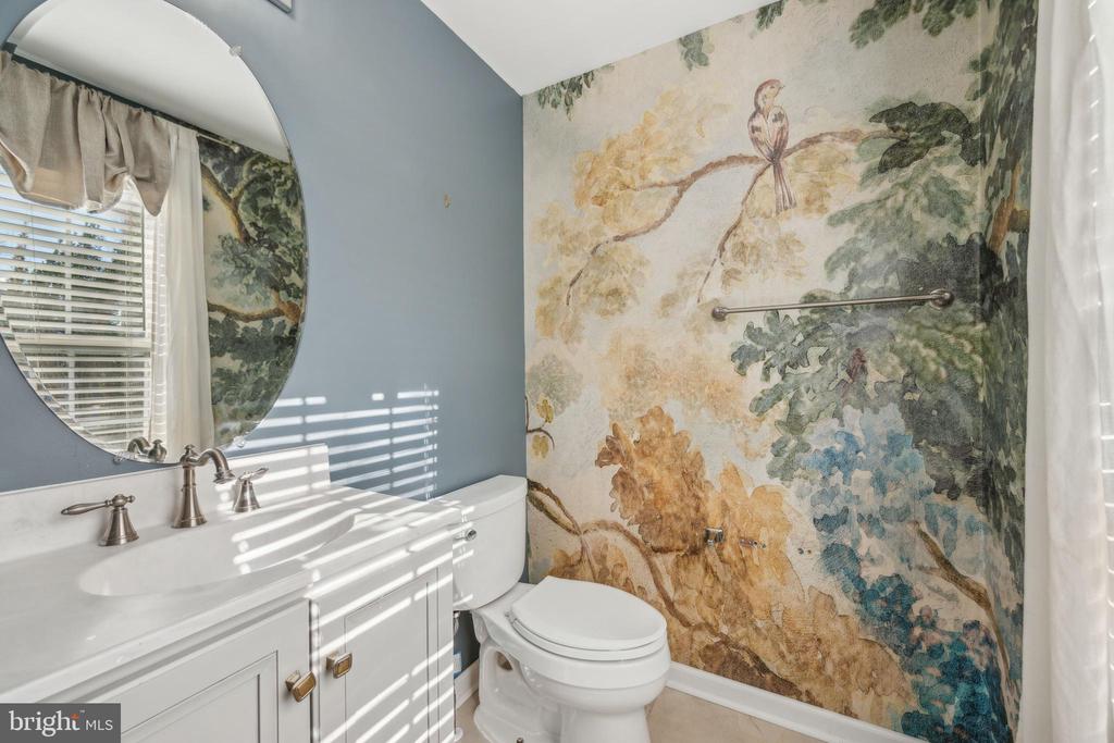 3 Kathryn Ct
