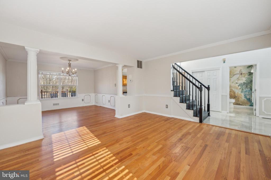 3 Kathryn Ct