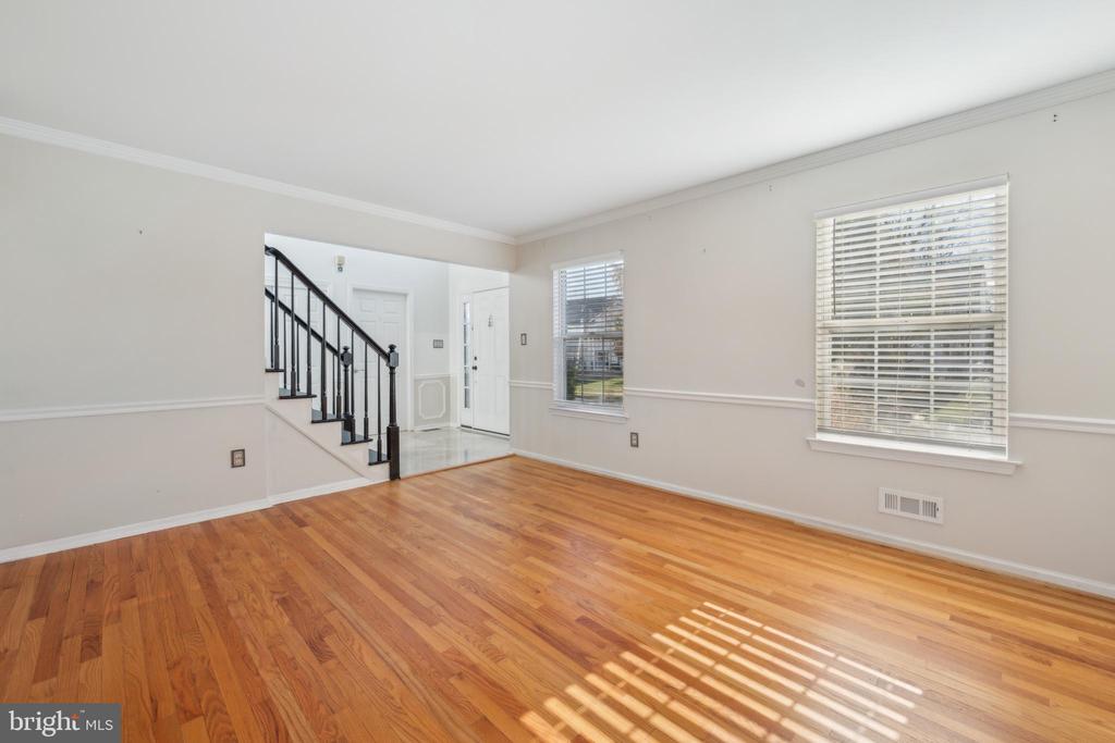 3 Kathryn Ct