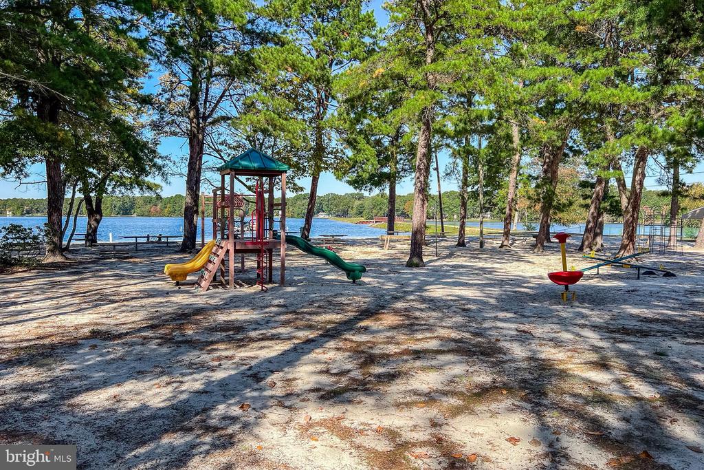 231 Lake Shore