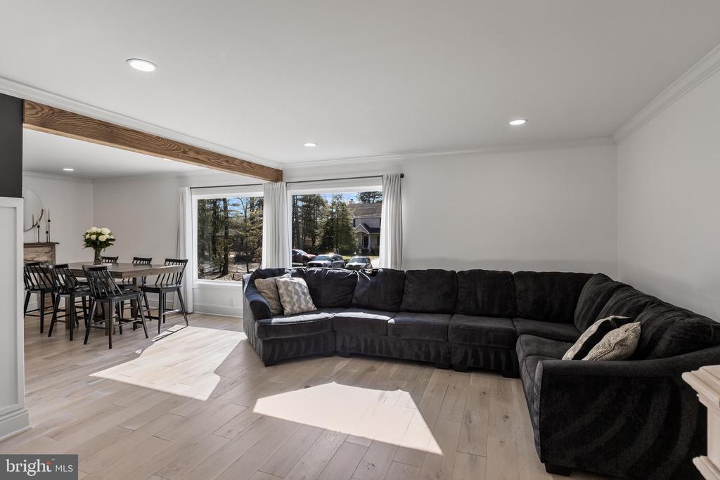 231 Lake Shore