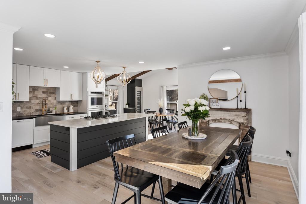 231 Lake Shore