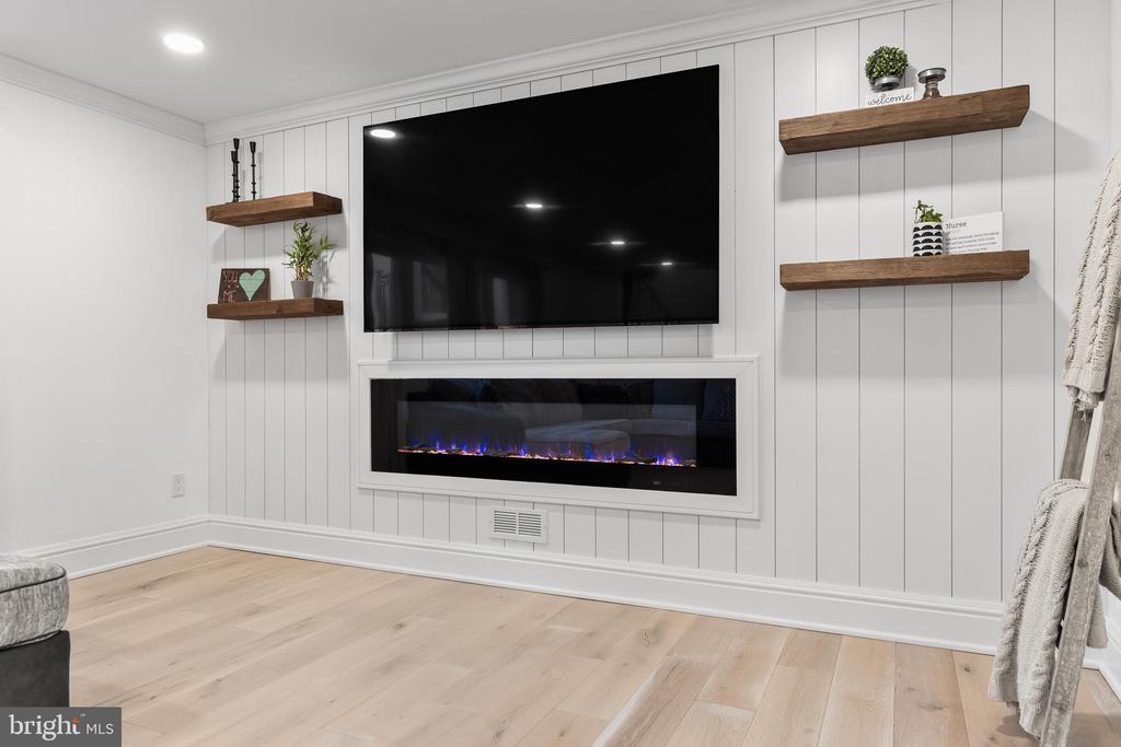 231 Lake Shore