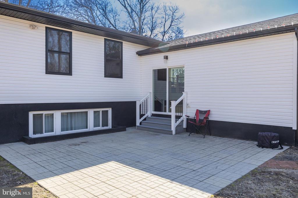231 Lake Shore