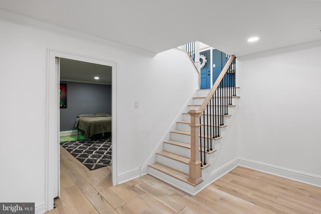 231 Lake Shore