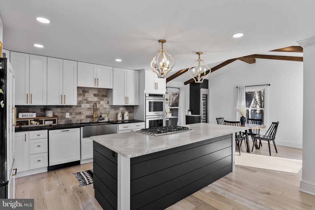 231 Lake Shore