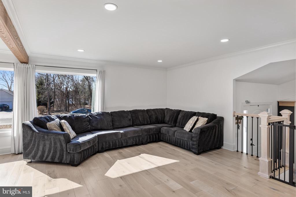 231 Lake Shore