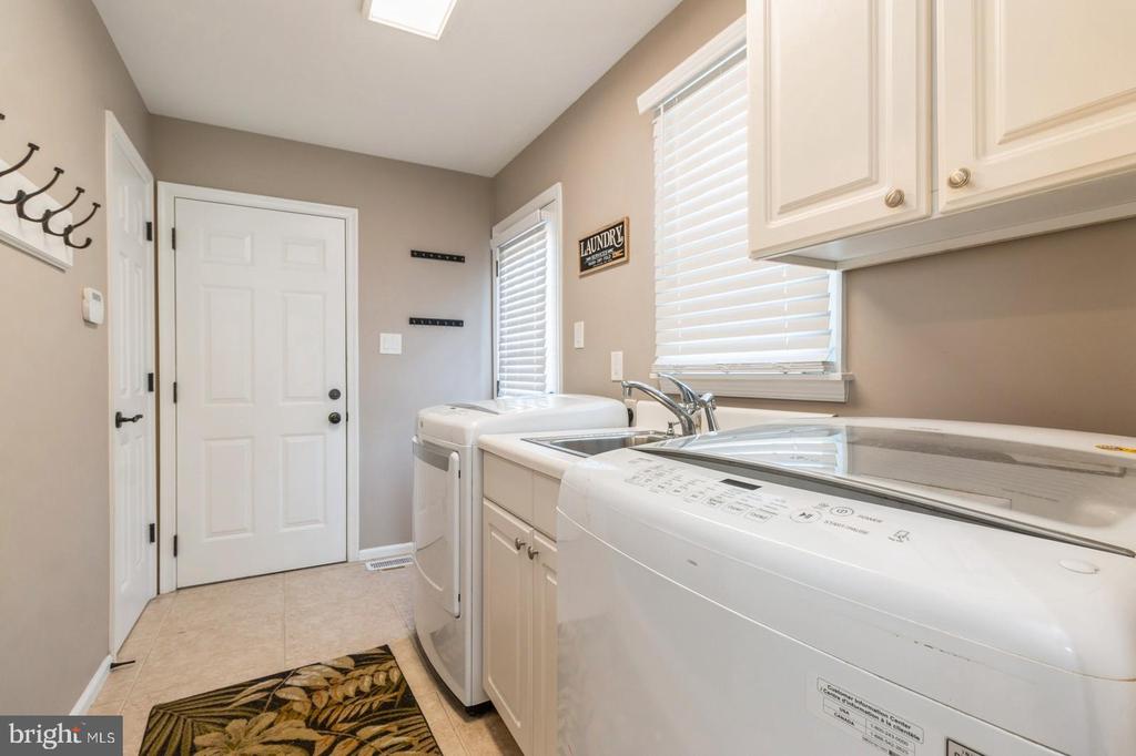 205 Amberfield Dr