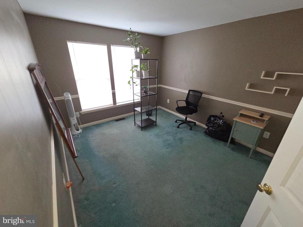 33 Hackemore St