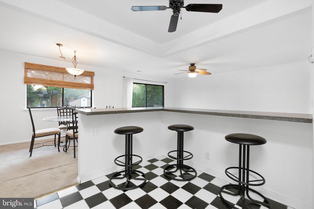 115 E KINGS HIGHWAY #216