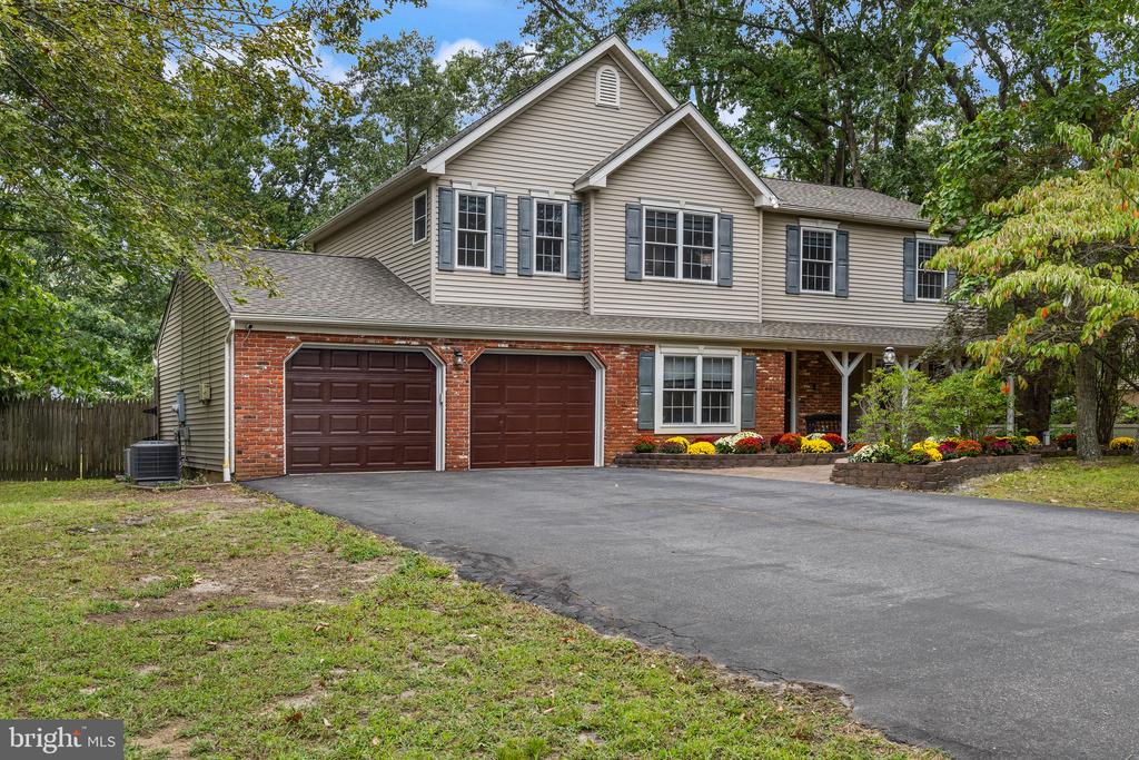 235 LAKESHORE DRIVE