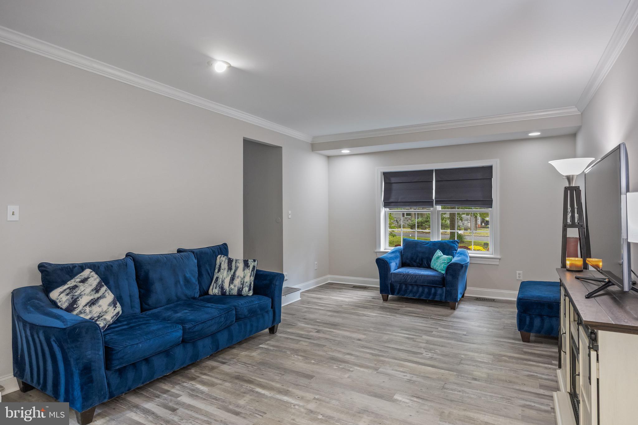 235 LAKESHORE DRIVE