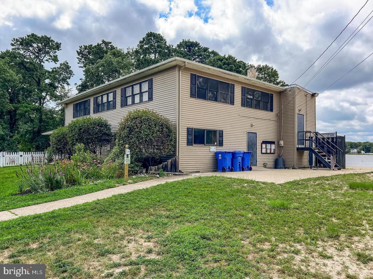 235 LAKESHORE DRIVE