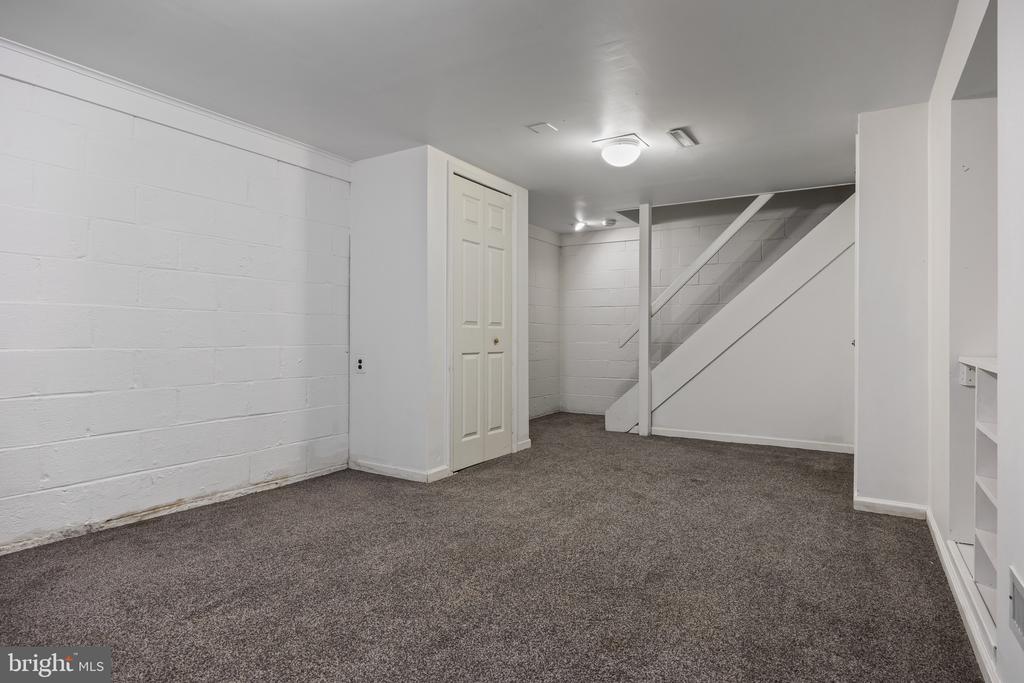 235 LAKESHORE DRIVE