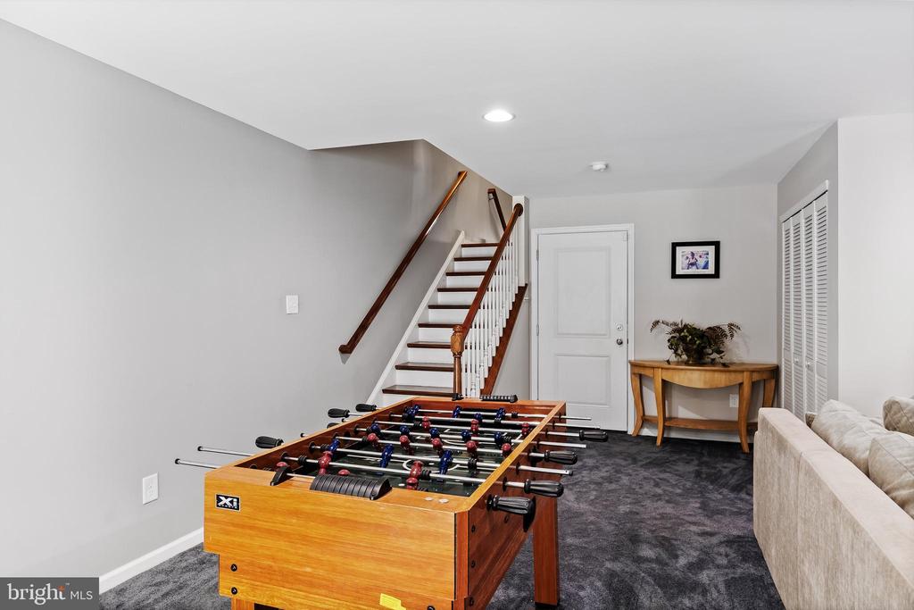 48 KEEGAN COURT