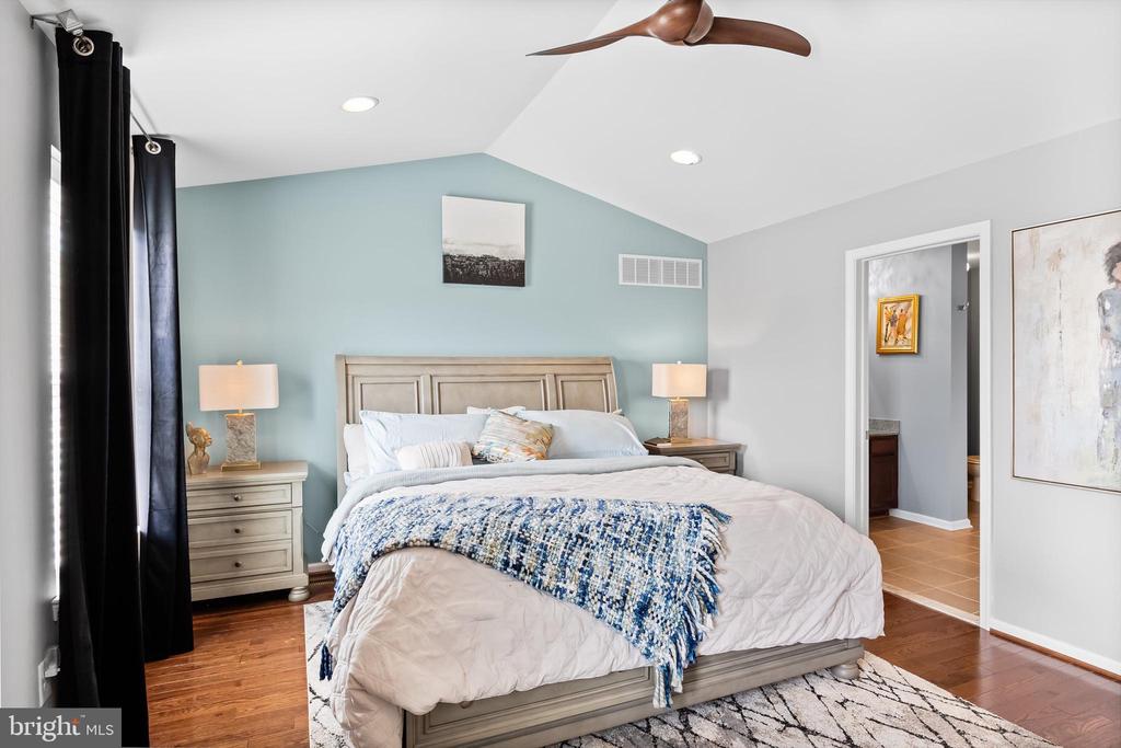 48 KEEGAN COURT