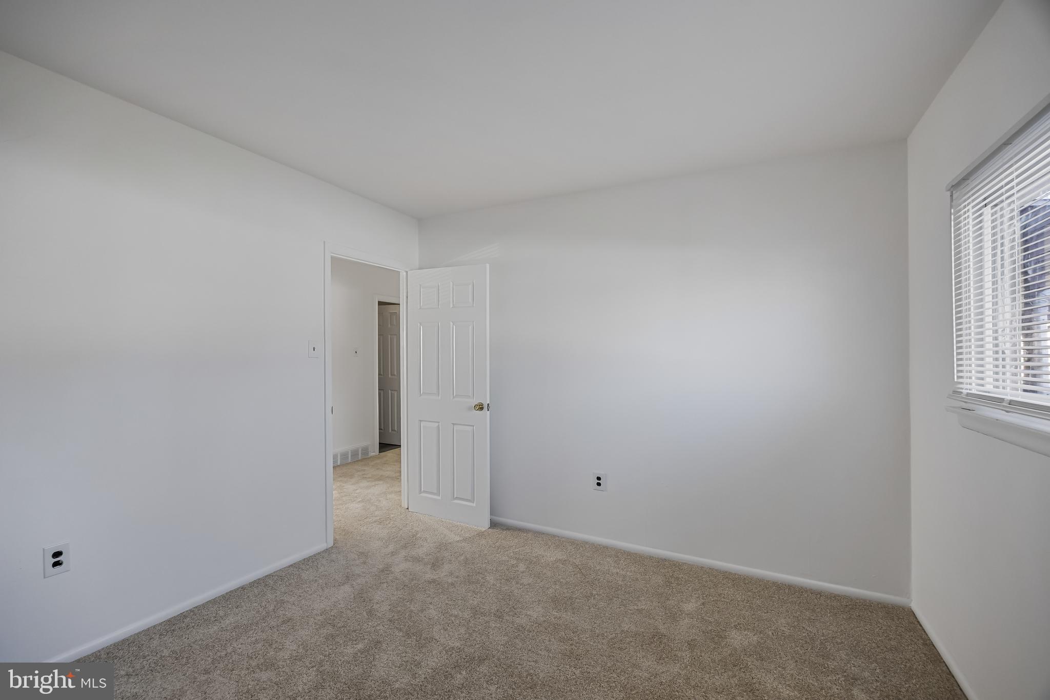 227 UNIVERSITY AVENUE