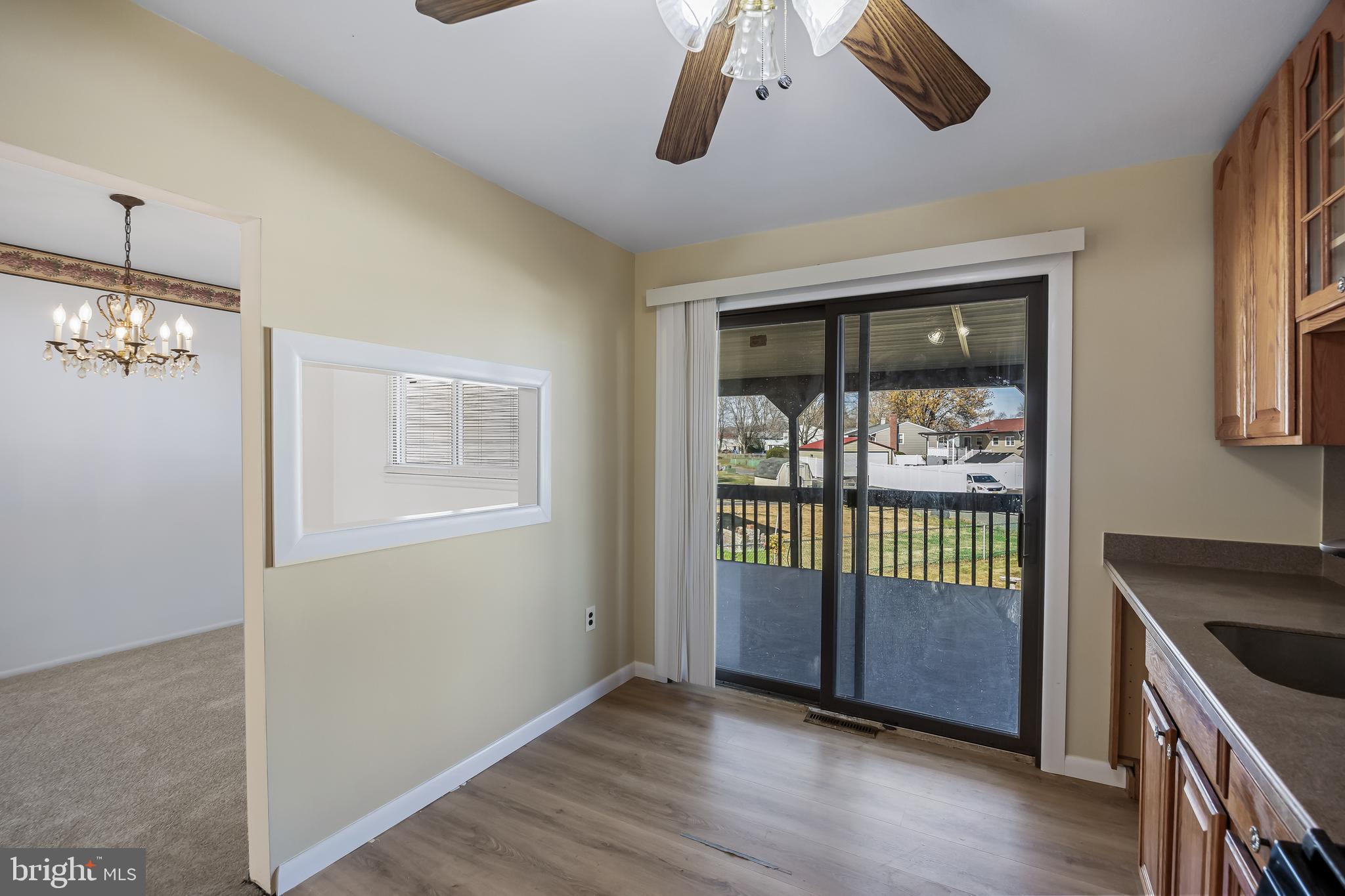 227 UNIVERSITY AVENUE