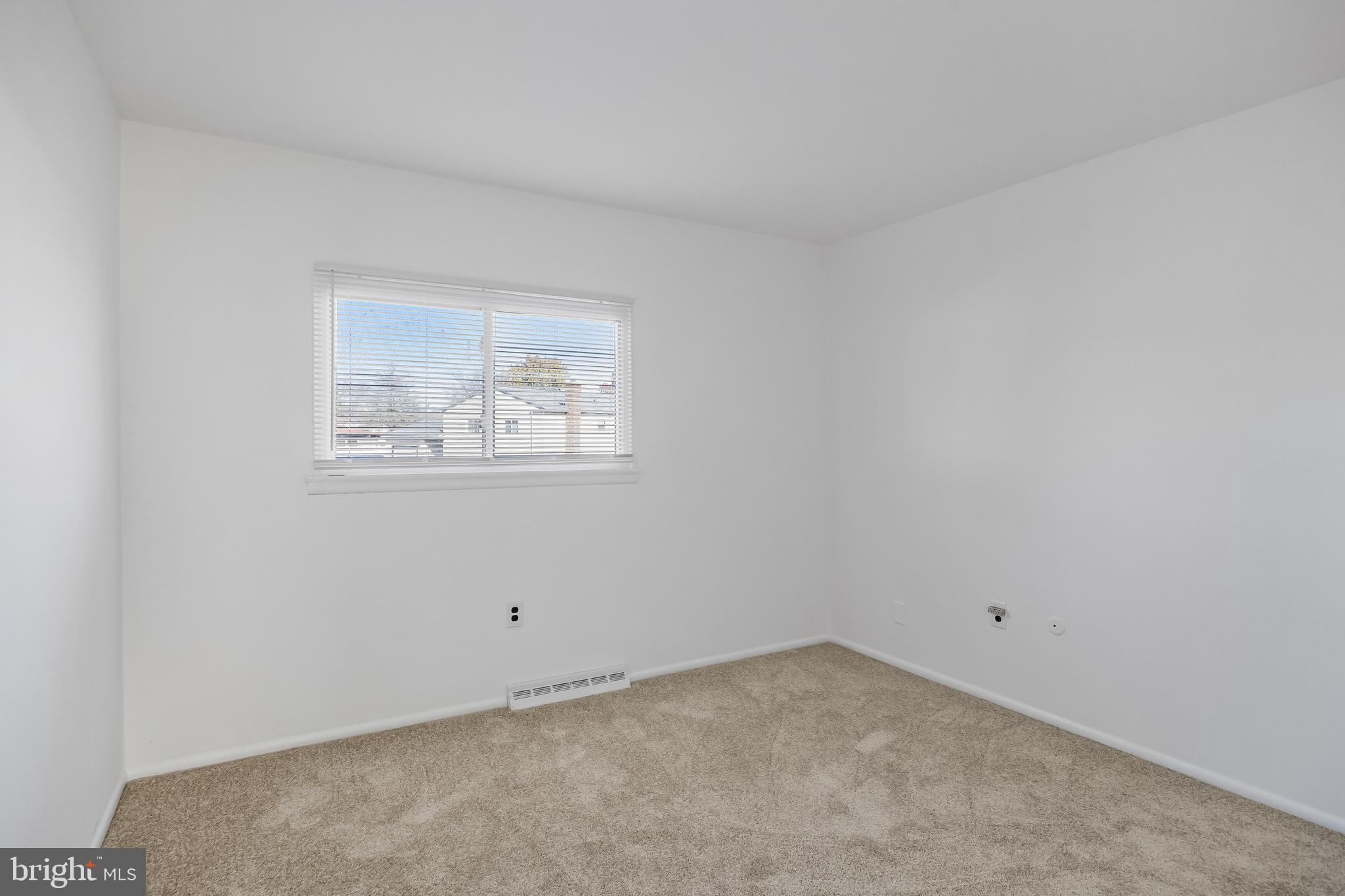 227 UNIVERSITY AVENUE