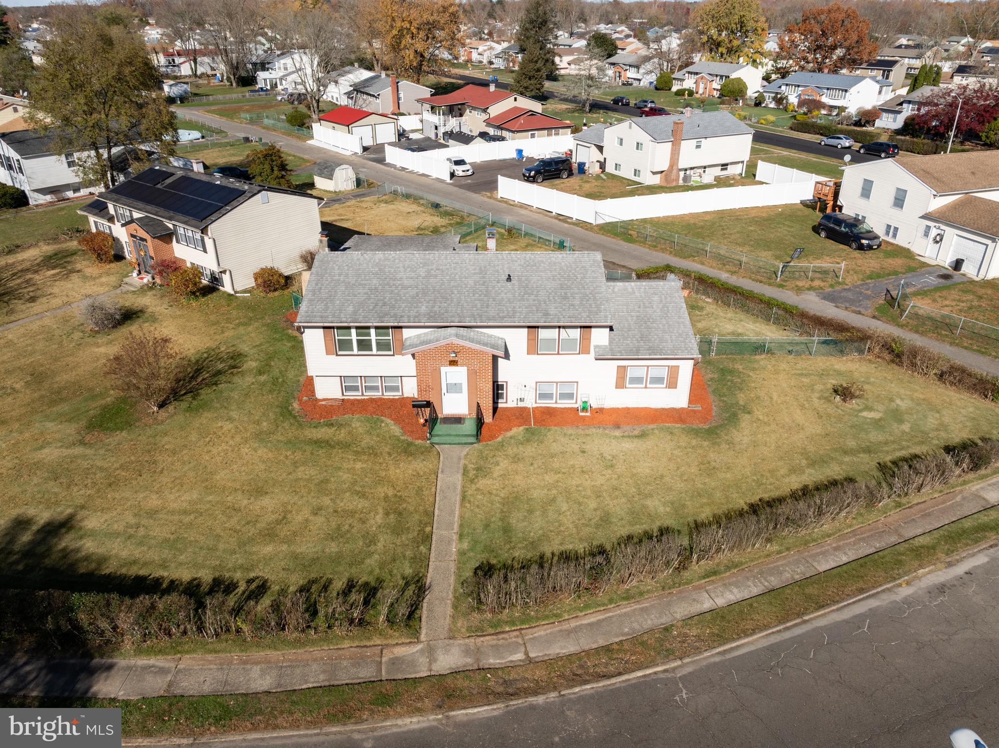 227 UNIVERSITY AVENUE