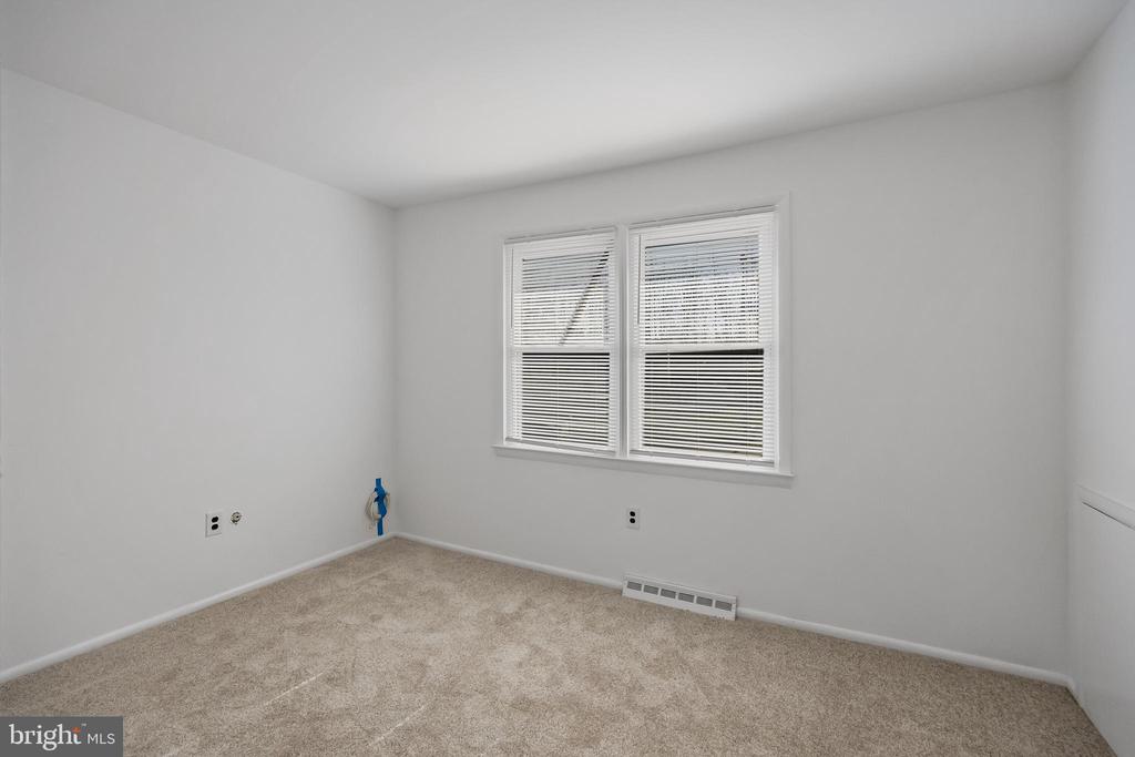 227 UNIVERSITY AVENUE