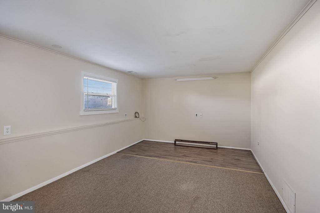 227 UNIVERSITY AVENUE