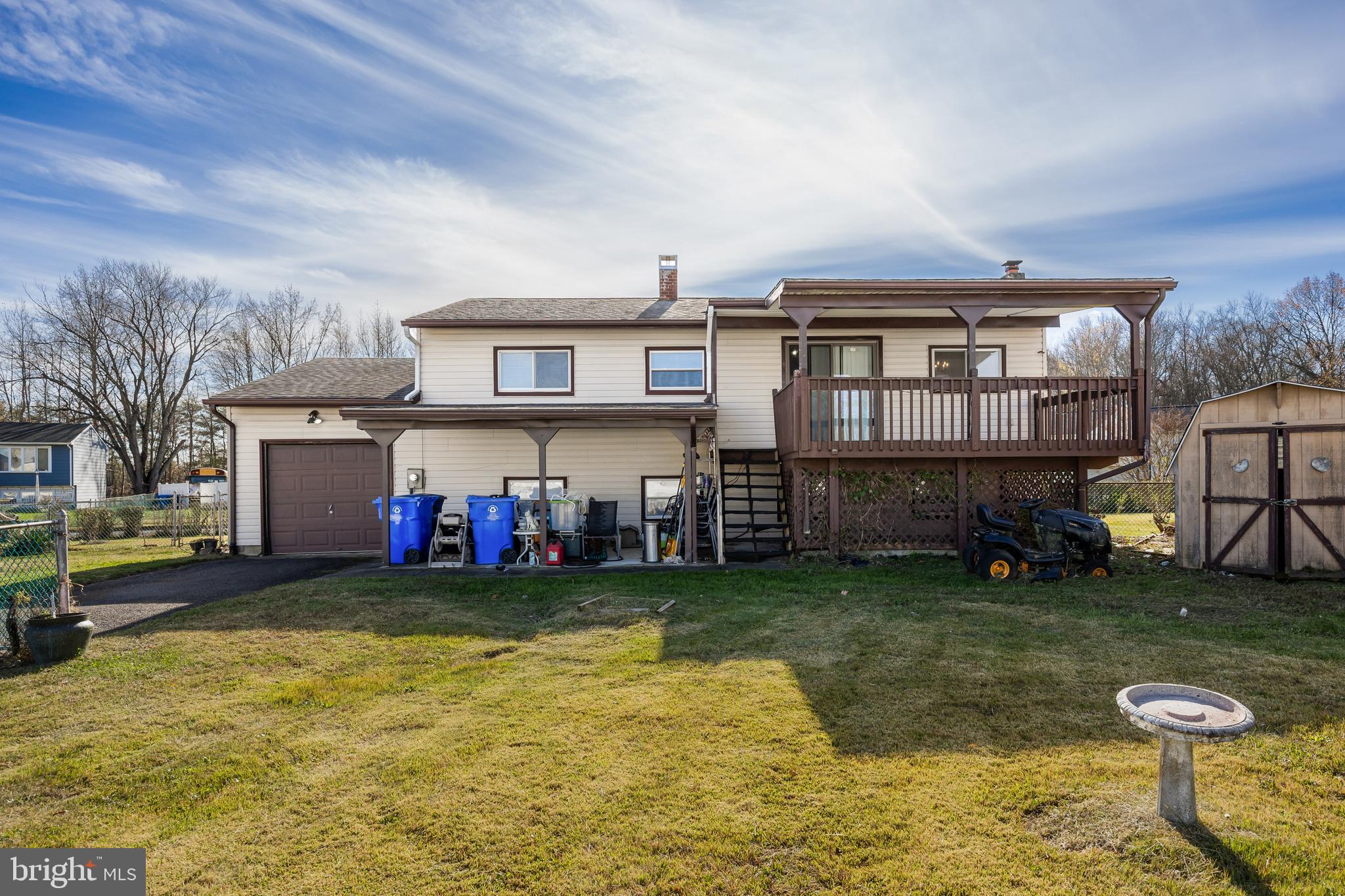 227 UNIVERSITY AVENUE