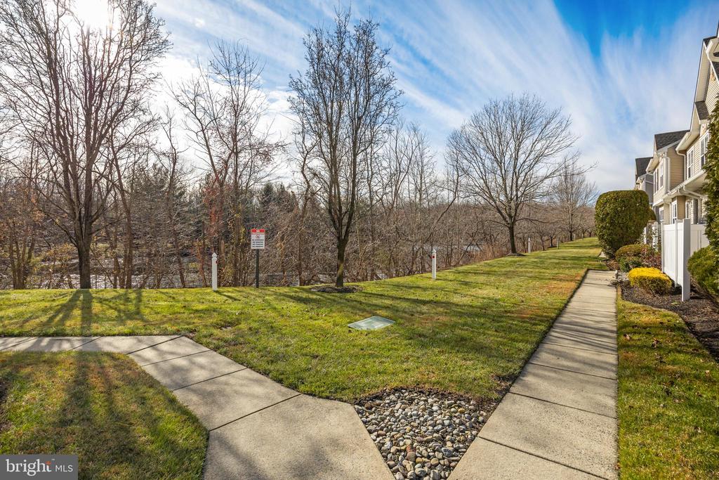 3808 BUXMONT ROAD
